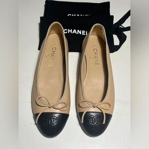CHANEL Beige and Black Leather Loafers